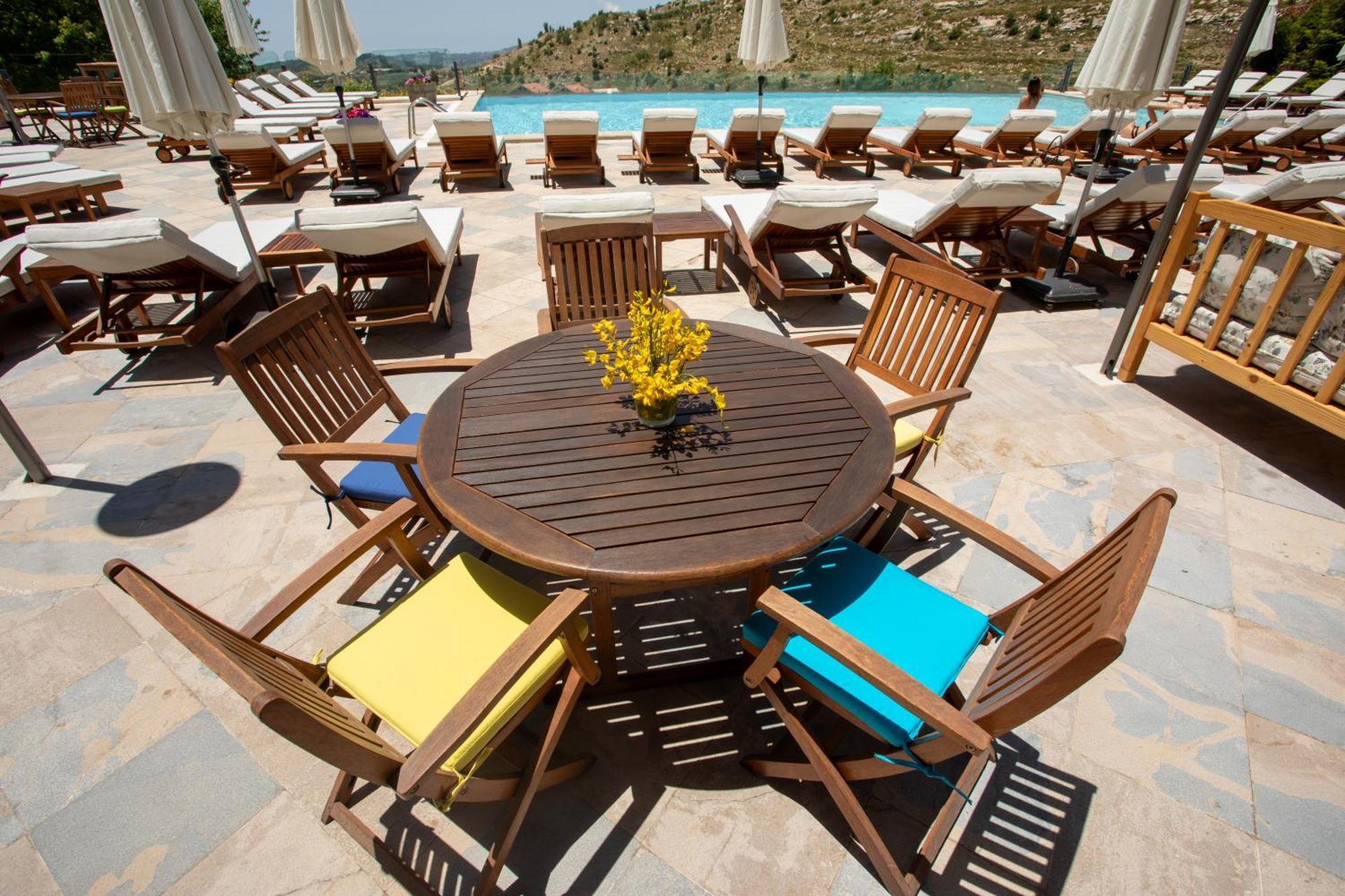 Mzaar Kfardebian Terre Brune Hotel מראה חיצוני תמונה